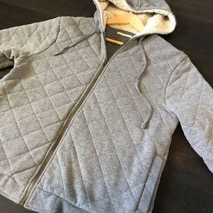 THICK QUILTED SWEATER WITH SHERPA HOODIE